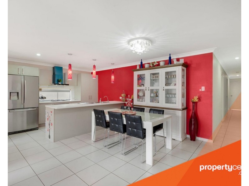 10 Glenmore Ridge Drive, Glenmore Park NSW 2745