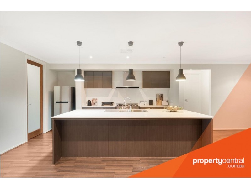 11 Shellbourne Place, Cranebrook NSW 2749