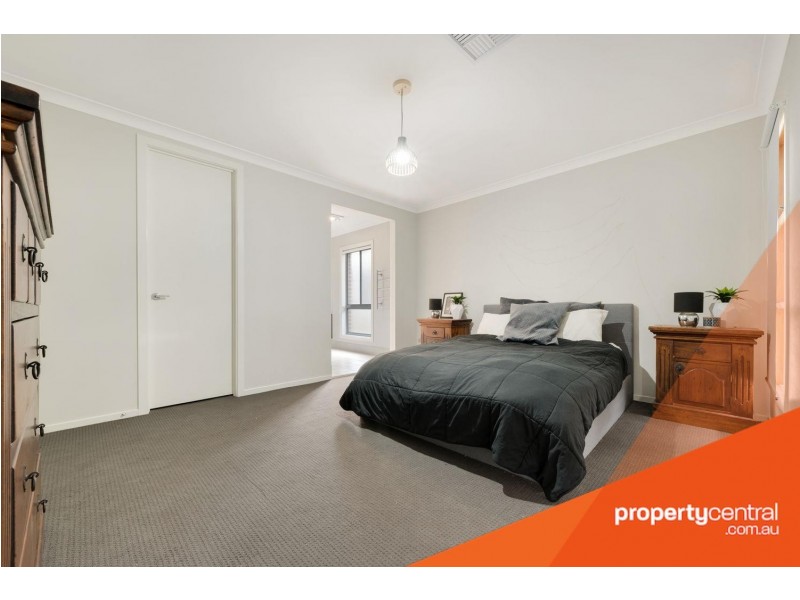 11 Shellbourne Place, Cranebrook NSW 2749