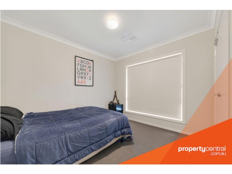 11 Shellbourne Place, Cranebrook NSW 2749