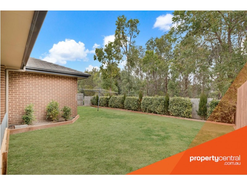 11 Shellbourne Place, Cranebrook NSW 2749