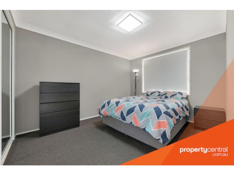 1/18a Pearra Way, Claremont Meadows NSW 2747