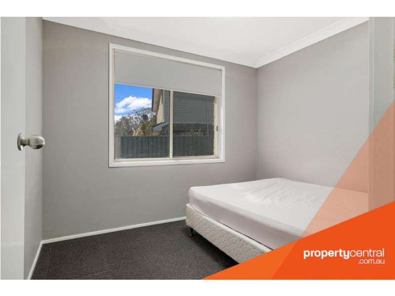 1/18a Pearra Way, Claremont Meadows NSW 2747