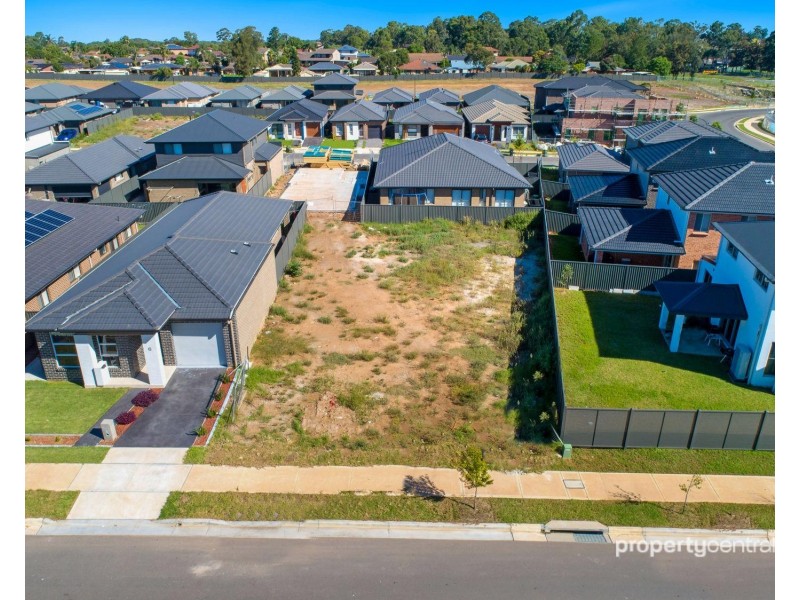 4 Flotilla Circuit, Llandilo NSW 2747