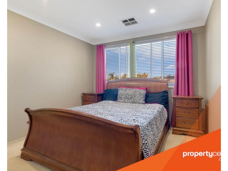 14 Glengarry Drive, Glenmore Park NSW 2745