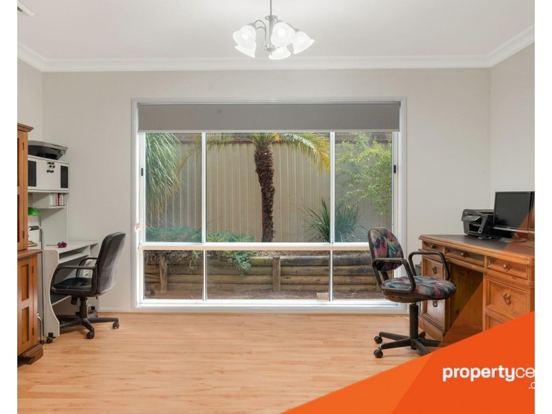 8 Middleton Avenue, Cranebrook NSW 2749