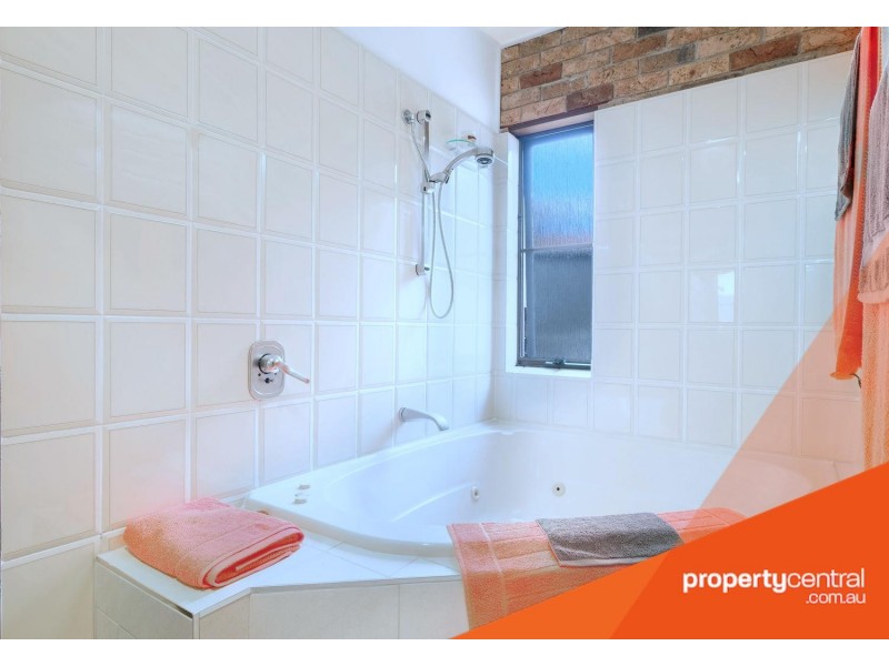 5 Hunt Place, Werrington County NSW 2747