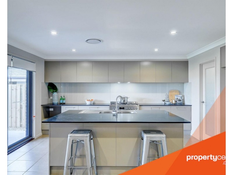 63 Doncaster Avenue, Claremont Meadows NSW 2747