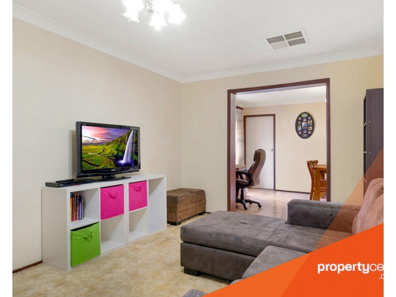 18. Balmoral Drive, Cambridge Park NSW 2747