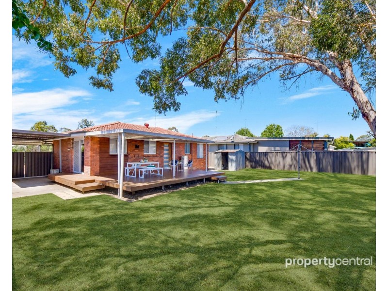 28 Stoke Crescent, South Penrith NSW 2750