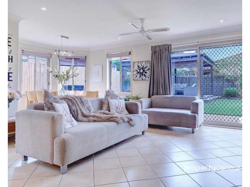 6 Woburn Place, Glenmore Park NSW 2745