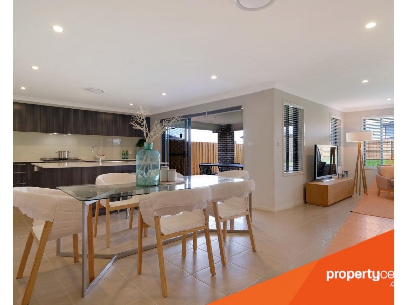 8 Lomandra Street, Claremont Meadows NSW 2747