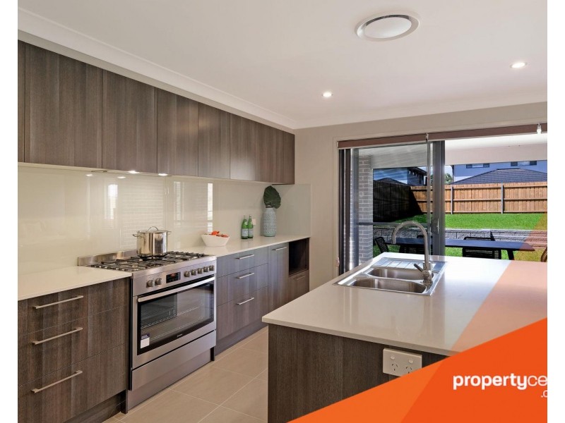 8 Lomandra Street, Claremont Meadows NSW 2747