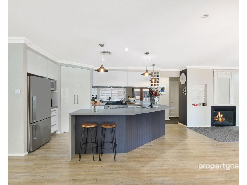 50 Waterford Way, Glenmore Park NSW 2745