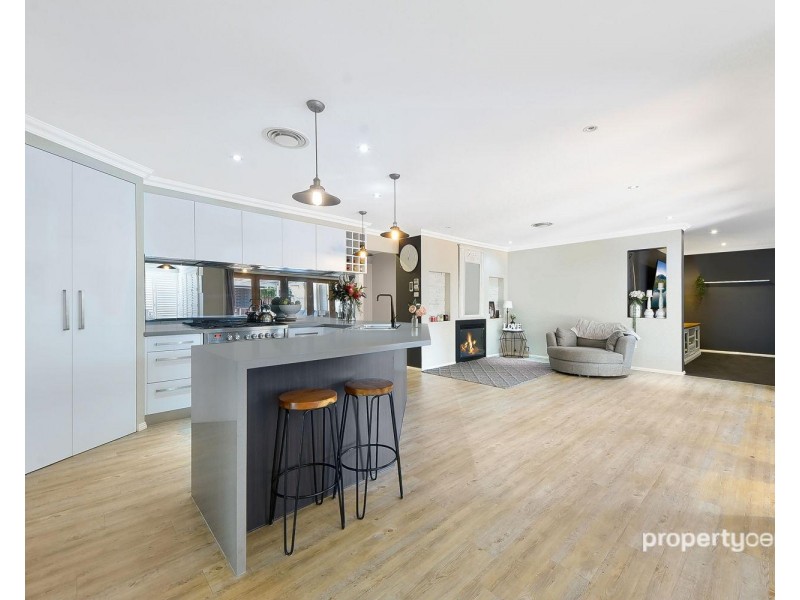 50 Waterford Way, Glenmore Park NSW 2745