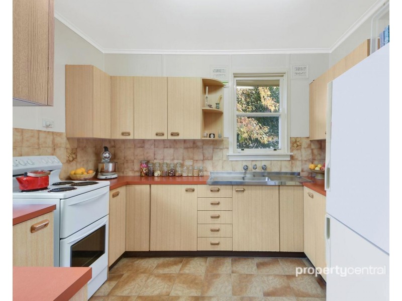 21 Russell Avenue, Valley Heights NSW 2777