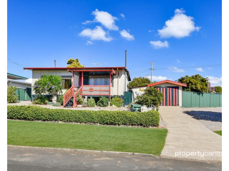 13 Eleventh Street, Warragamba NSW 2752