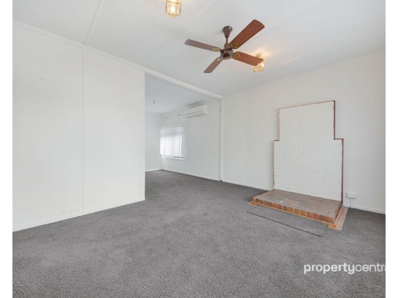 13 Eleventh Street, Warragamba NSW 2752