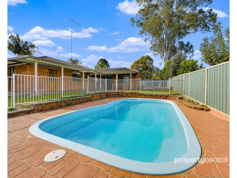 17 Titania Place, Cranebrook NSW 2749