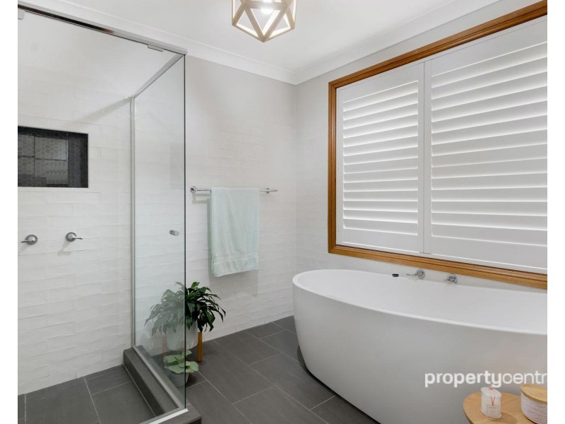 11 Thuroong Place, Cranebrook NSW 2749