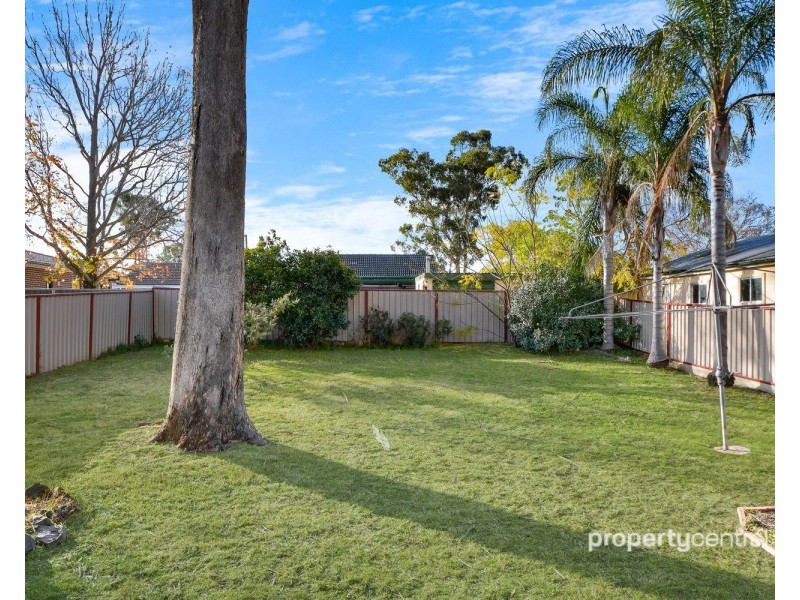 13 Guildford Road, Cambridge Park NSW 2747