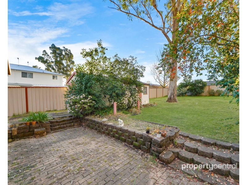 13 Guildford Road, Cambridge Park NSW 2747