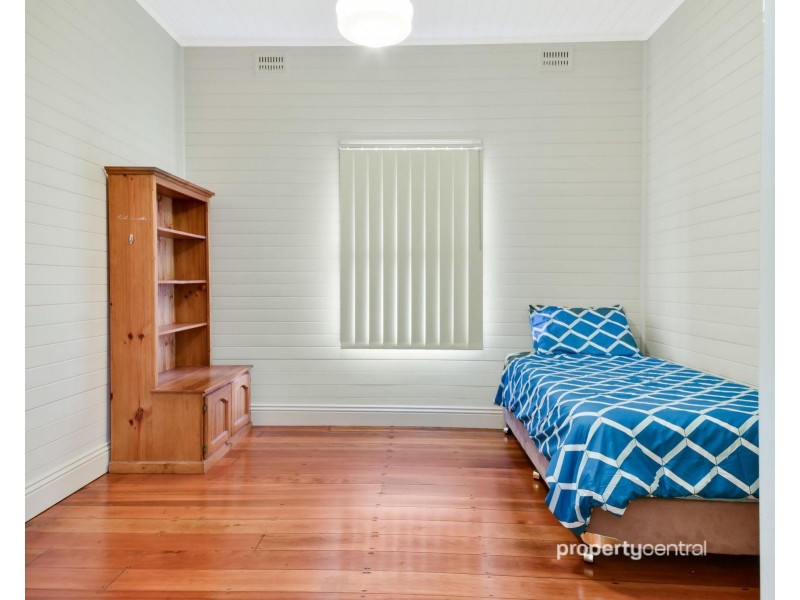 33 Castlereagh Street, Penrith NSW 2750