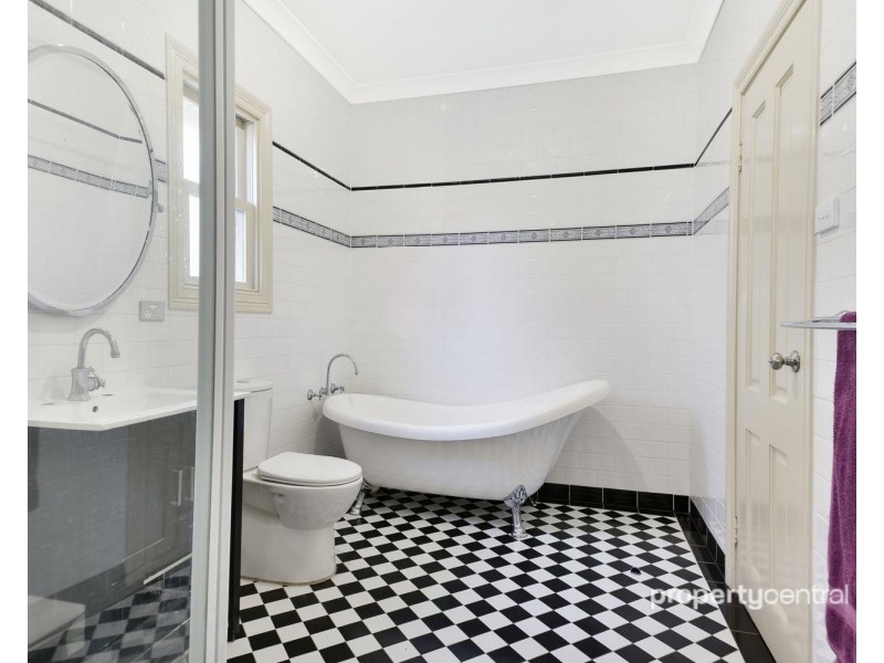 33 Castlereagh Street, Penrith NSW 2750