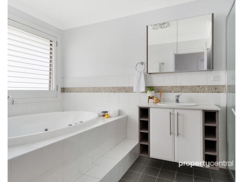 5 Caley Street, Ropes Crossing NSW 2760