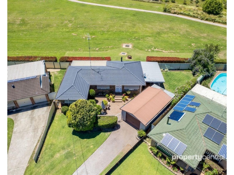 5 Apsley Court, Cranebrook NSW 2749