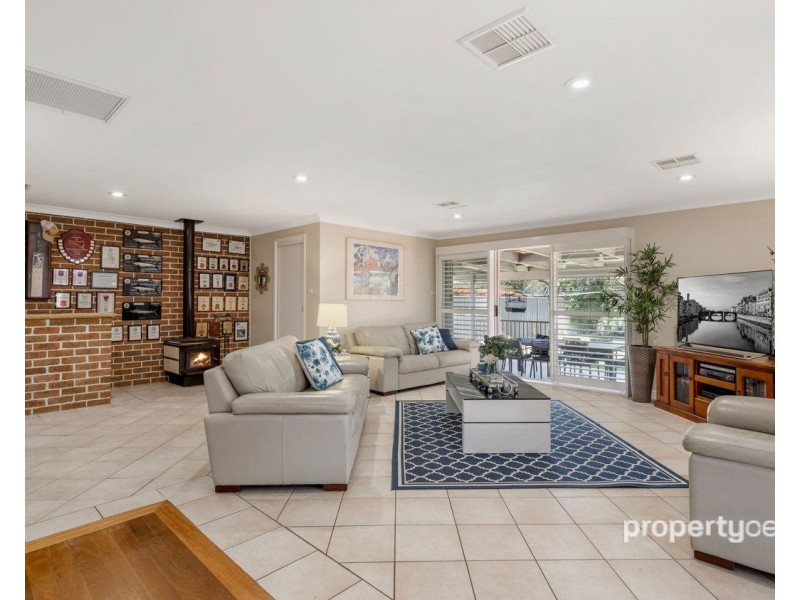 5 Apsley Court, Cranebrook NSW 2749