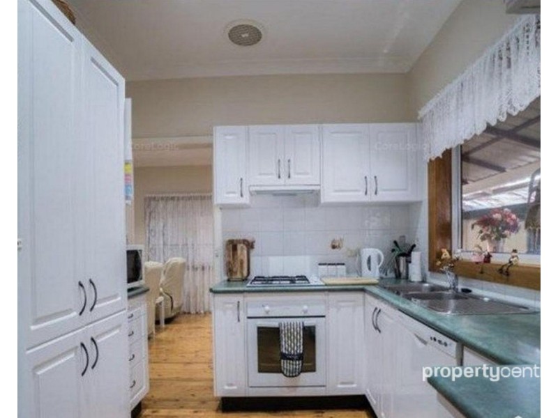 25 Thompson Avenue, St Marys NSW 2760