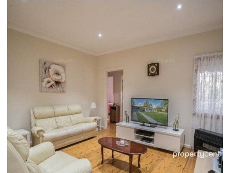 25 Thompson Avenue, St Marys NSW 2760