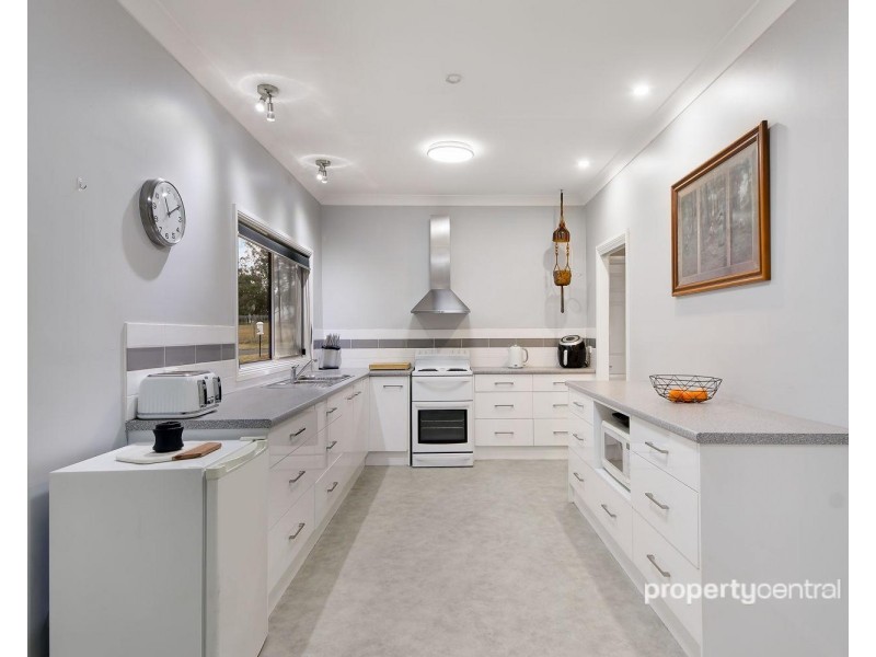 29 Nineteenth Street, Warragamba NSW 2752