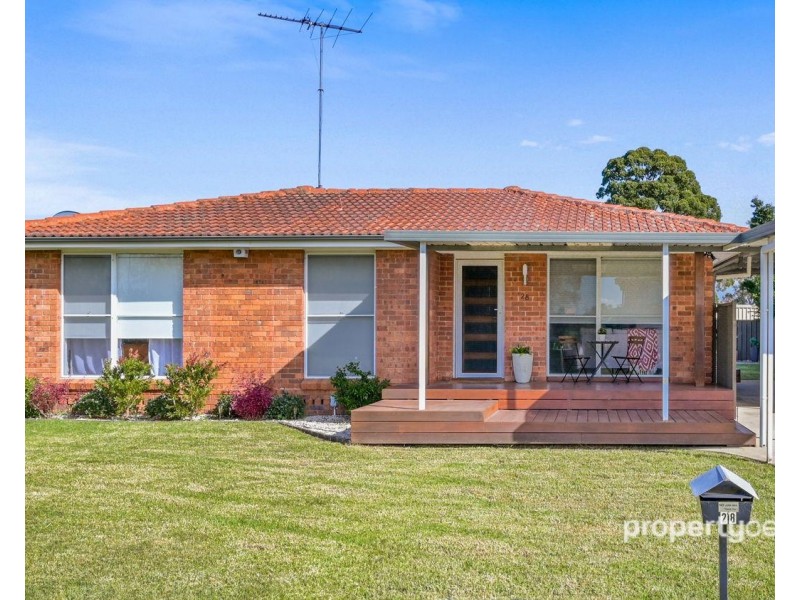 28 Stoke Crescent, South Penrith NSW 2750