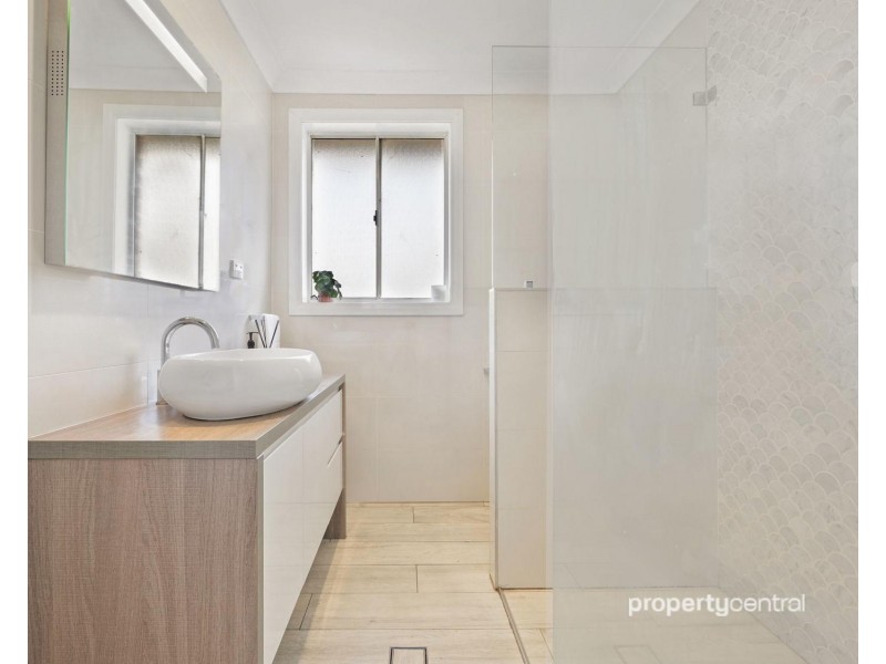 28 Stoke Crescent, South Penrith NSW 2750