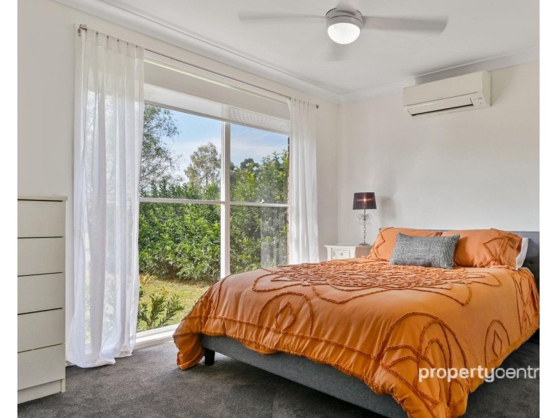 28 Stoke Crescent, South Penrith NSW 2750