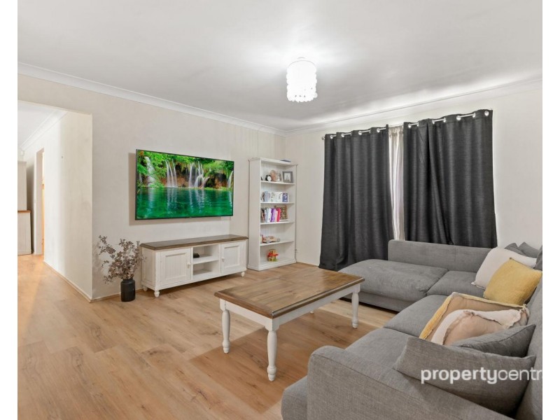 63 Woodlands Drive, Glenmore Park NSW 2745
