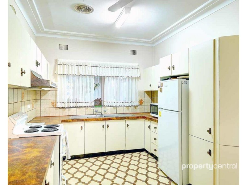 27 Hornseywood Avenue, Penrith NSW 2750