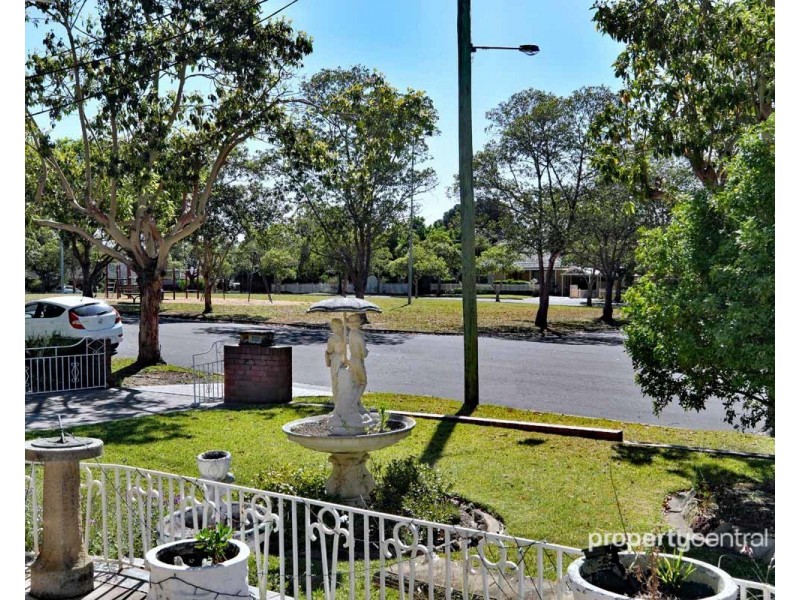 27 Hornseywood Avenue, Penrith NSW 2750