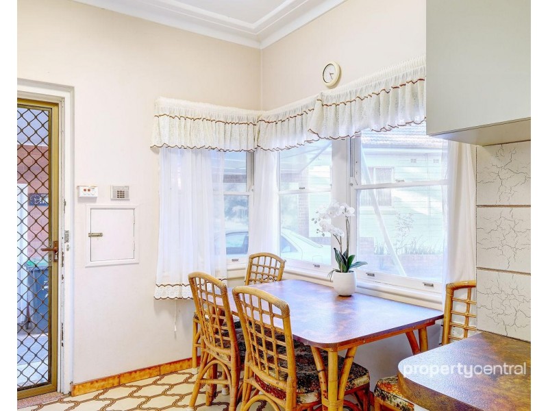 27 Hornseywood Avenue, Penrith NSW 2750