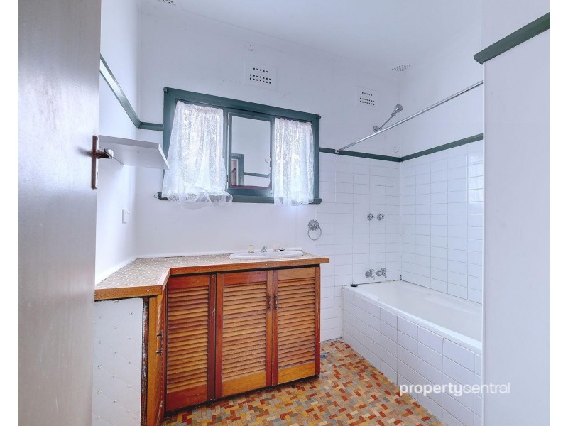 1 Hornseywood Avenue, Penrith NSW 2750