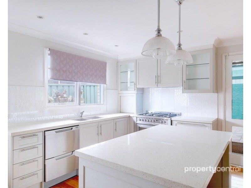 4 Westmont Drive, South Penrith NSW 2750