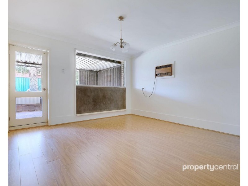 4 Westmont Drive, South Penrith NSW 2750