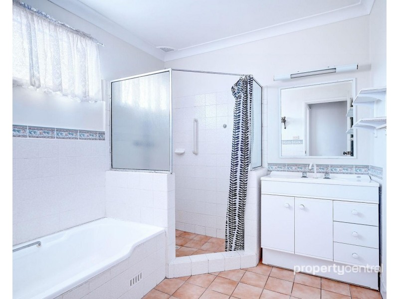 4 Westmont Drive, South Penrith NSW 2750