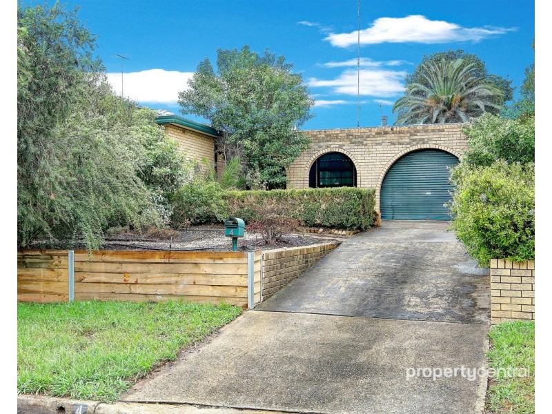 4 Westmont Drive, South Penrith NSW 2750