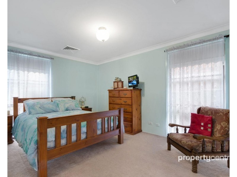 18 Valleyview Crescent, Werrington Downs NSW 2747