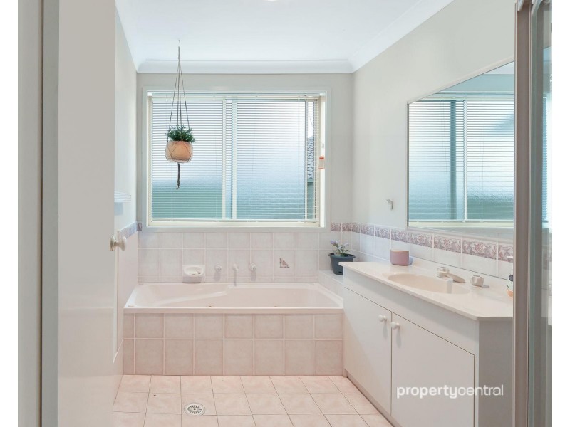 5 Birkdale Circuit, Glenmore Park NSW 2745