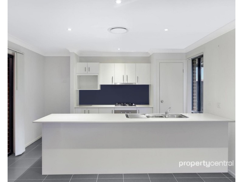 27 Stringybark Street, Ropes Crossing NSW 2760