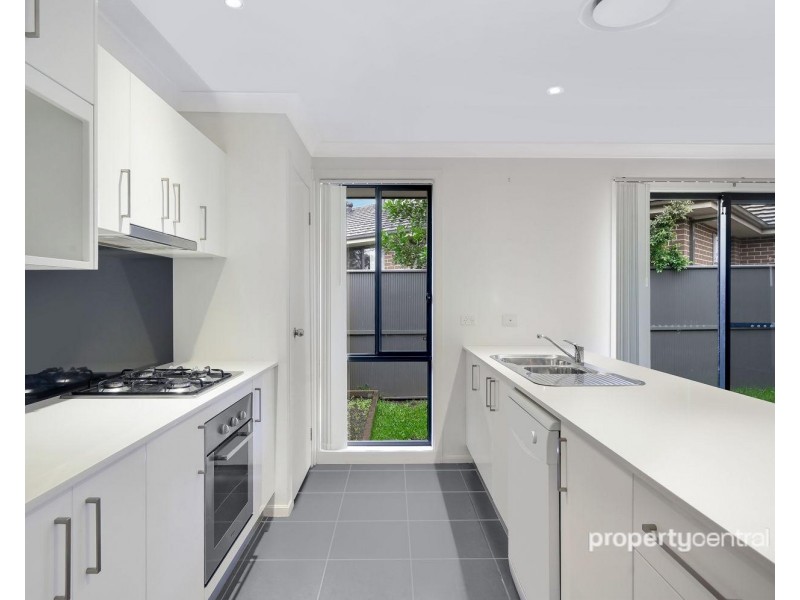 27 Stringybark Street, Ropes Crossing NSW 2760